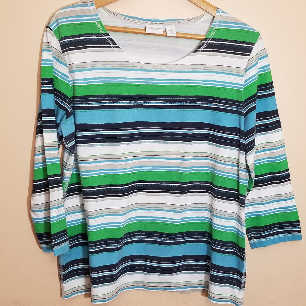 ⭐ Weekend by Chico's Size 2 Long sleeve Shirt